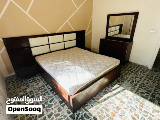غرفة نوم ماستر مع الفرشة