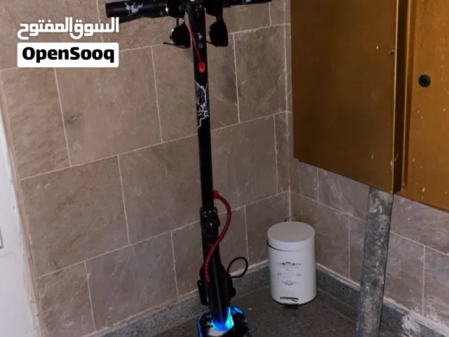 سكوتر كهربائي للبيع بحاله  ممتازه