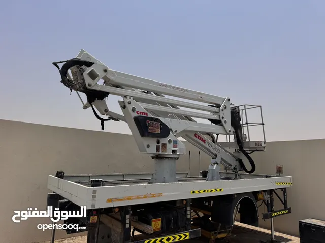 For Sale platforms manlift CMC TBX200