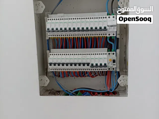 فني كهربائي خدمات كهرباء كاملة صيانة و تركيب و تشغيل خدمات منازل و منشأت عامة تأسيس و وصيانة و تشطيب