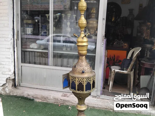 مجموعه مميزه من القطع الجميله والنحاسيات والمزهريات والدلال والهاونات