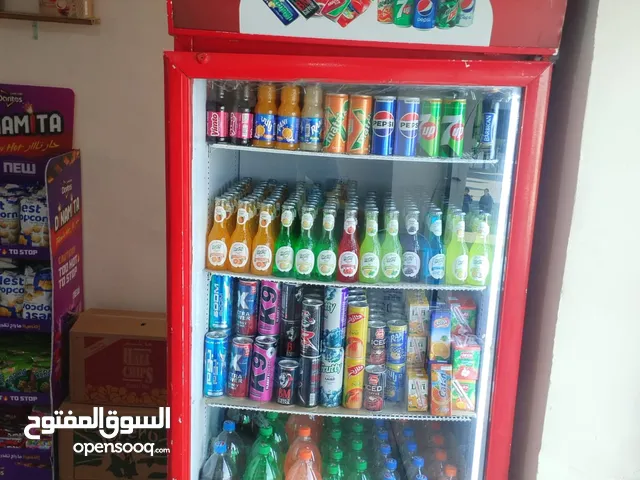ثلاجه شركة كولا بحال الوكاله شغاله ميه ميه للبيع