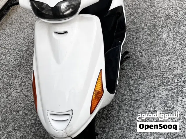 2025 ياماها XMAX