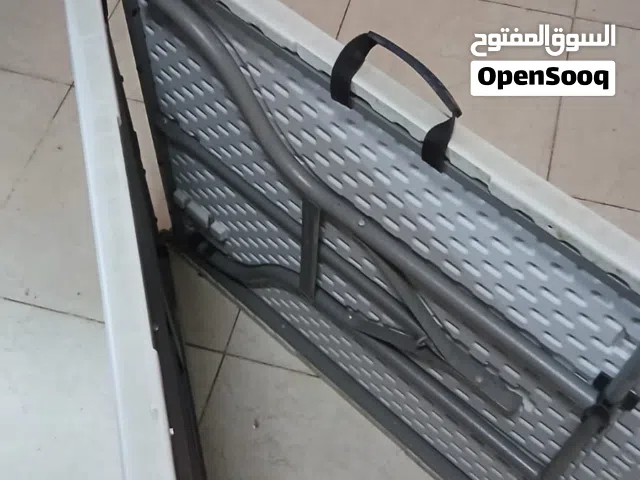 طاولة قابلة للطي