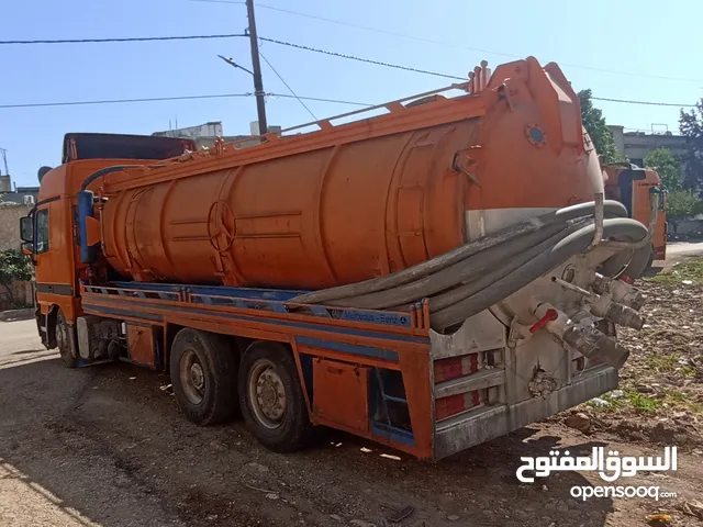 سنجل اكتروز صهريج نضح موديل 1998 للبيع . السيارة شغاله بالصلاه عالنبي ماتور43 مظلع قير211 وتنك نظيف