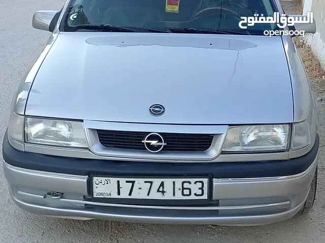اوبل فكترا موديل 1995