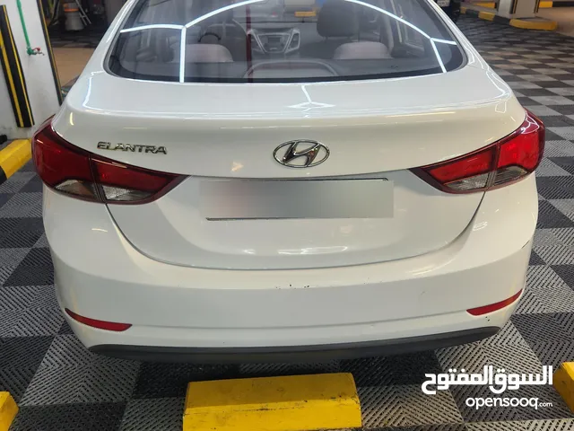 Hyundai Elantra 2016 (white) single owner, zero acidents, only 107k driven