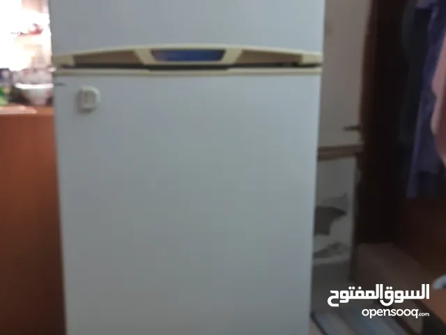 Wansa fridge double door.  Good condition. Kd.30 negotiable.