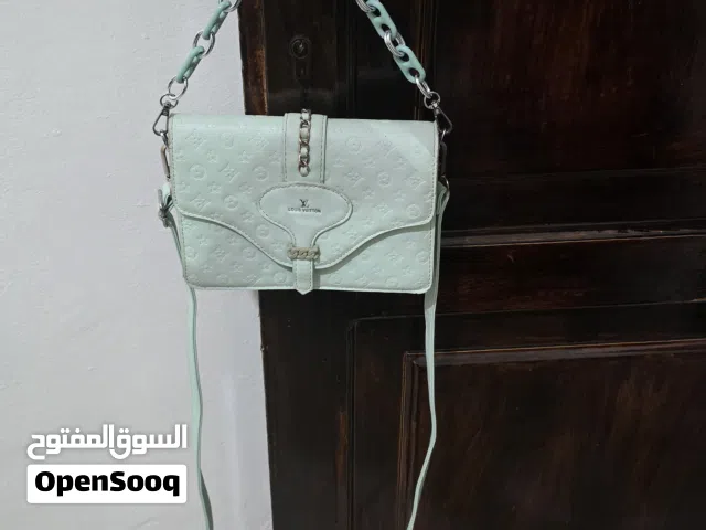 للبيع بأسعار بسيطه