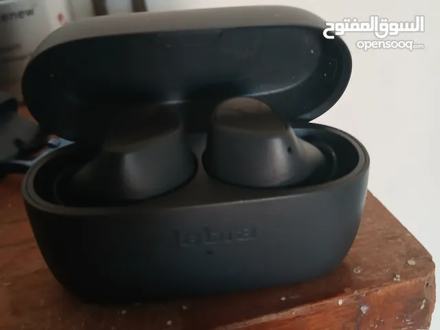 سماعه جيبرا سويسري استعمال خفيف جدا من اتصالات موديل جيبرا الترا3 من انضف السماعات والله