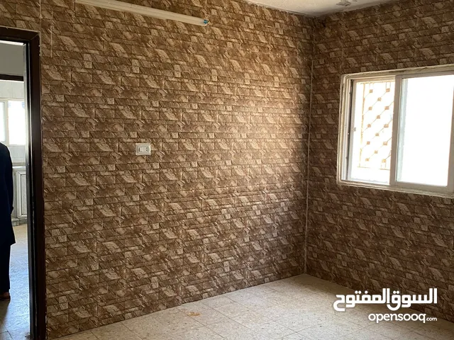 110 m2 2 Bedrooms Apartments for Rent in Zarqa Hay Al Ameer Mohammad