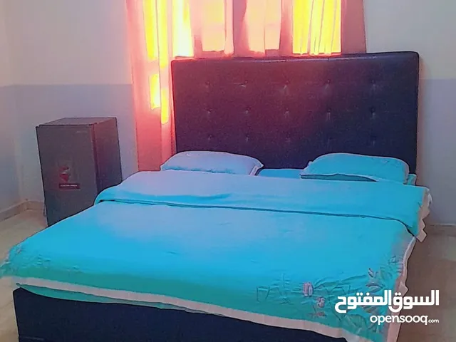 we have fully furnished rooms with attached toilet on daily basis for 8 OMR Tv / wifi available  Loc