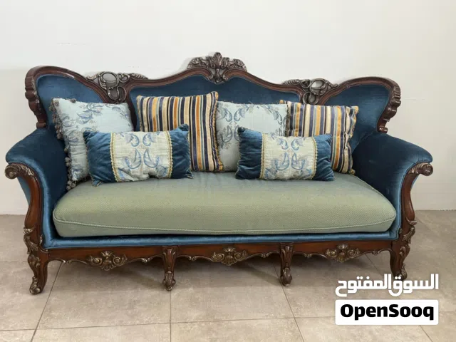 8 seater sofa set with table