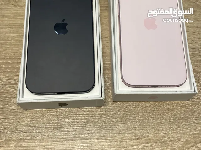 iPhone 15  128gb  Battery 100% جميع ملحقاته الاصلية مشغل فقط غير مستعمل  كفالة ابل حتى 12/2025