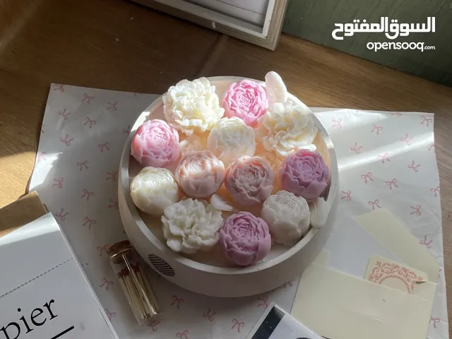 شموع ومباخر وتوزيعات متميزه ومختلفه