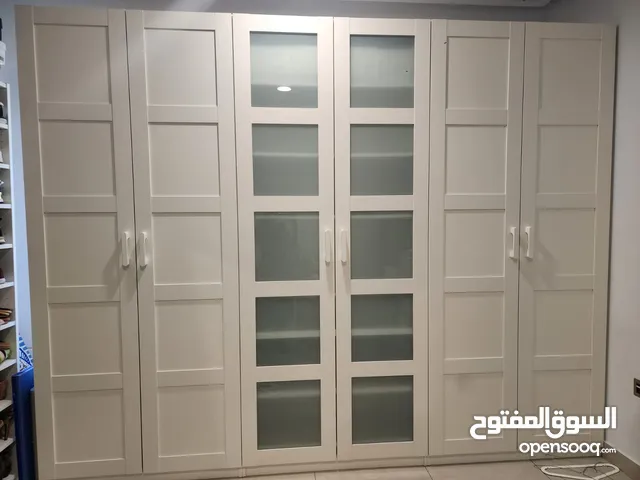 للبيع اثاث غرف نوم استعمال خفيف