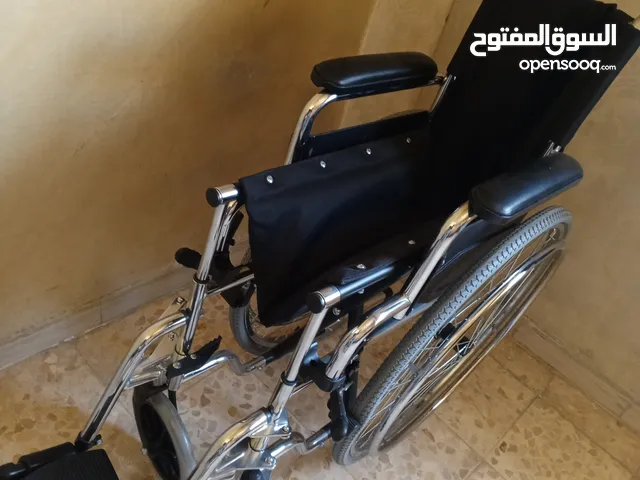 كرسي متحرك