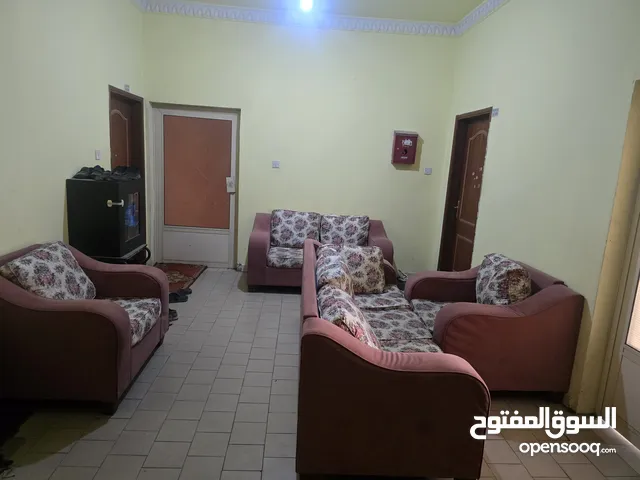 انتريه مستعمل بحاله جيدة للتواصل
