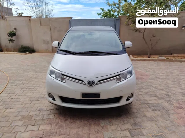Used Toyota Previa in Benghazi