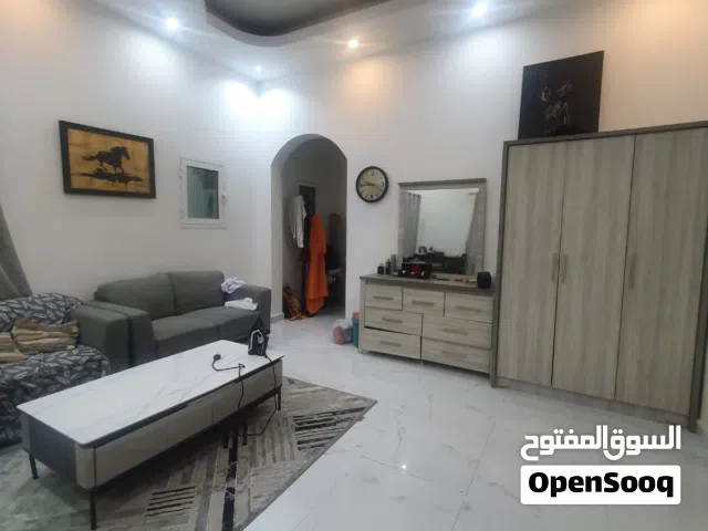 Furnished monthly غرفة مفروشه للایجار شهری