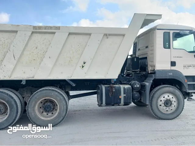 Truck Renault in Muscat