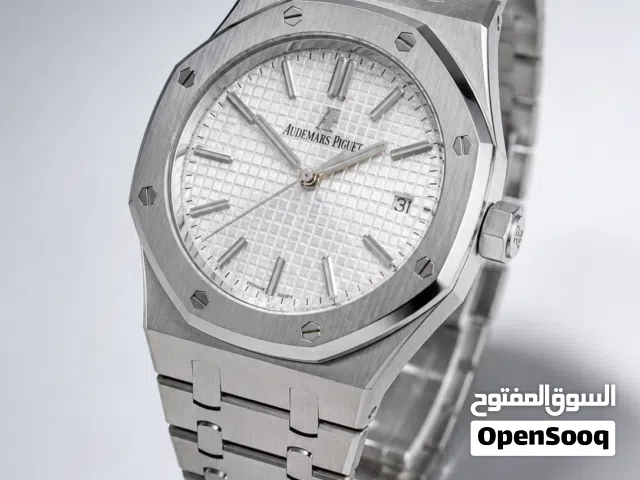 ساعة ماركة AP كوبي ماستر مكينة أوتوماتيك تشتغل على حركه واهتزاز الساعة ضمان طلاء ومكينة سنة كاملة جر