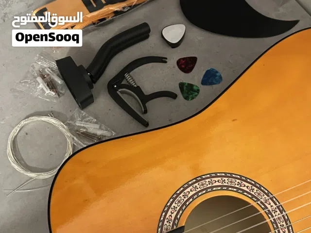 بكج قيتار كامل مع جميع الملحقات