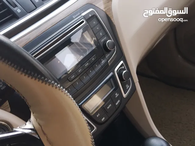 ساسوكي ساز مكفوله كفاله عامه داخل السياره مغلف مع الغرفه الارضيه جلد ياباني لون بيجي ماشيه 25 الف