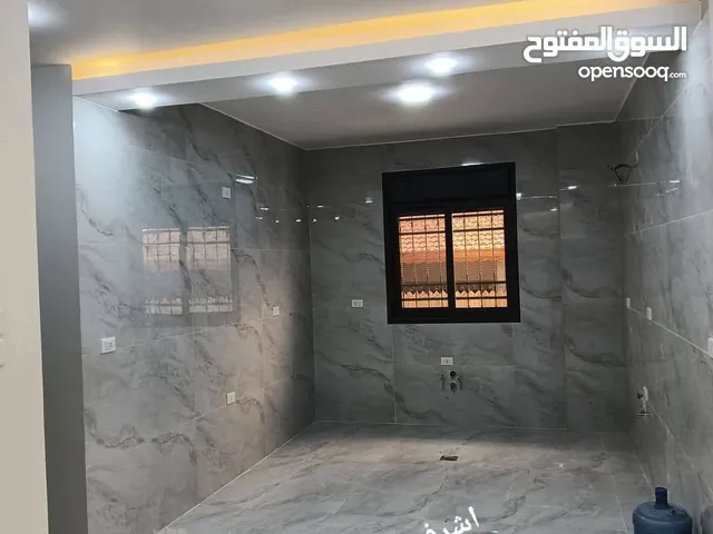 120 m2 4 Bedrooms Apartments for Sale in Zarqa Al Zarqa Al Jadeedeh