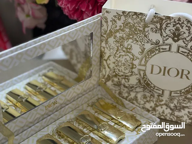 مكياج متنوع