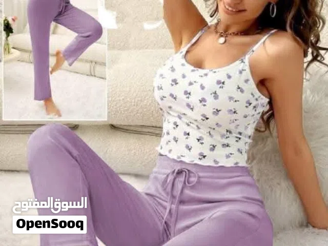 يوجد لدينا جميع الالبسه