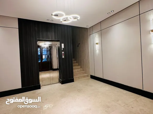 136 m2 5 Bedrooms Apartments for Sale in Jeddah As Salamah