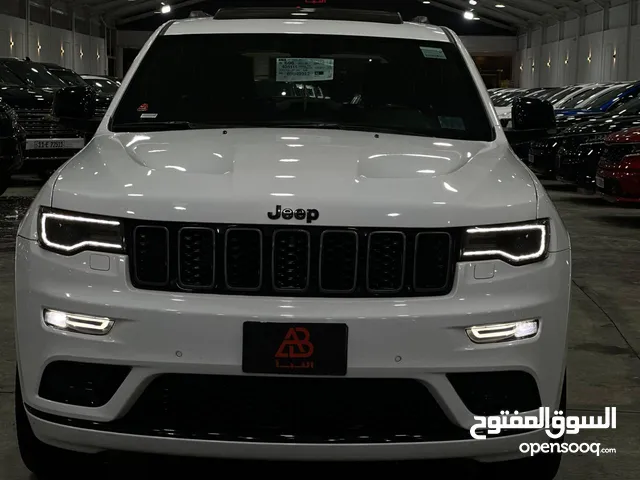 جيب كراند شيروكي2021 خليجي وكالة هارلم فئة فول 1/1 خنك ماشية 43 الف حقيقي