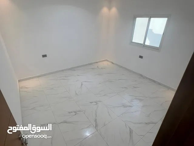 90 m2 2 Bedrooms Apartments for Rent in Al Ain Al Amerah
