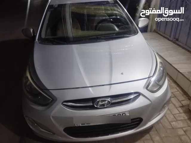 مركبه هونداي نوع اكسنت موديل 16