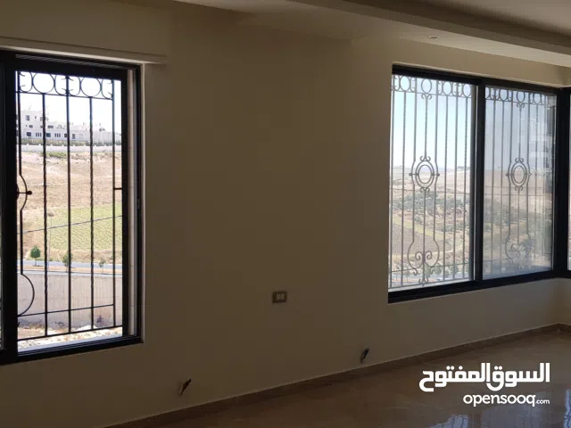 من المالك مباشرة- ضاحية المهندسين و الاطباء - ربوة عبدون - شقة طابق 2 طابقية 3غرف و 3 حمامات - 200م