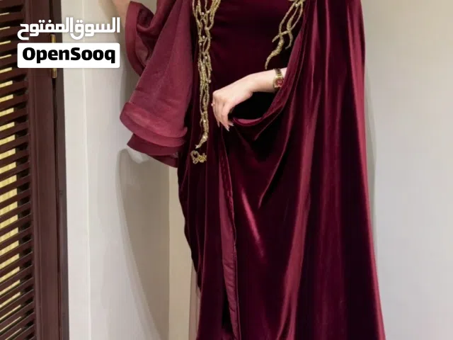 فستان من اونلي