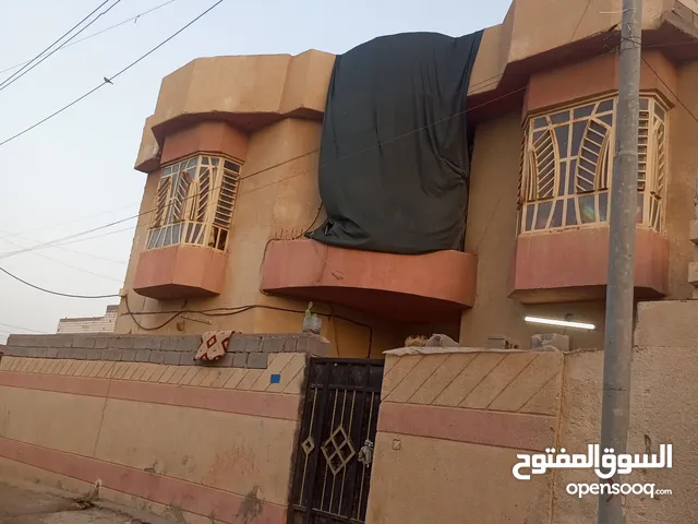230 m2 5 Bedrooms Townhouse for Sale in Basra Uwaysan
