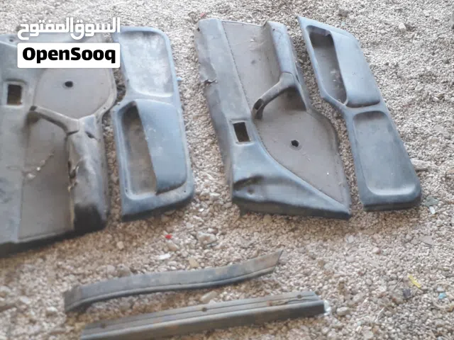 قطع متسوبيشي لانسر 89لغايه 93 للبيع 20 دينار للكل