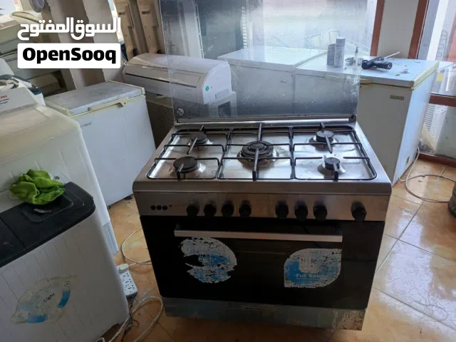 , gas stove available,,