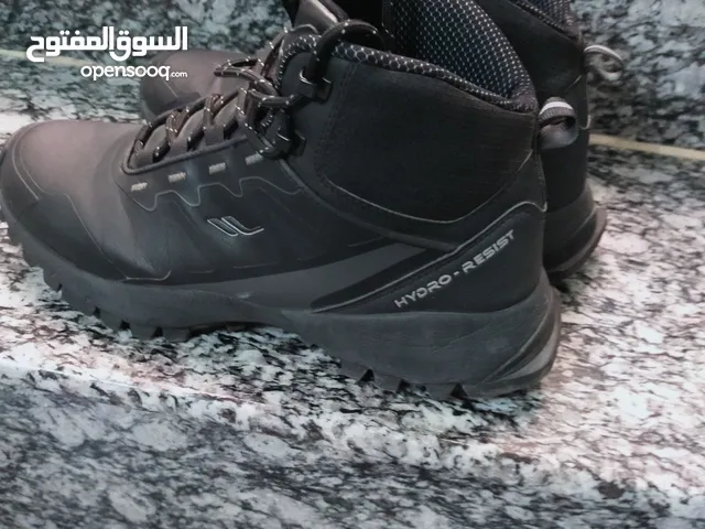 حذاء ليسكون
