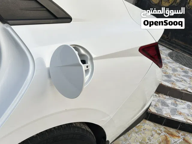 2023 هيونداي النترا SE