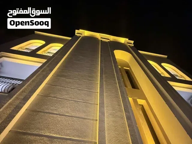 مبني تجاري يتكون من 3 شقق وملحق يصلح لي الانشطة التجارية ف منطقة النوفلين