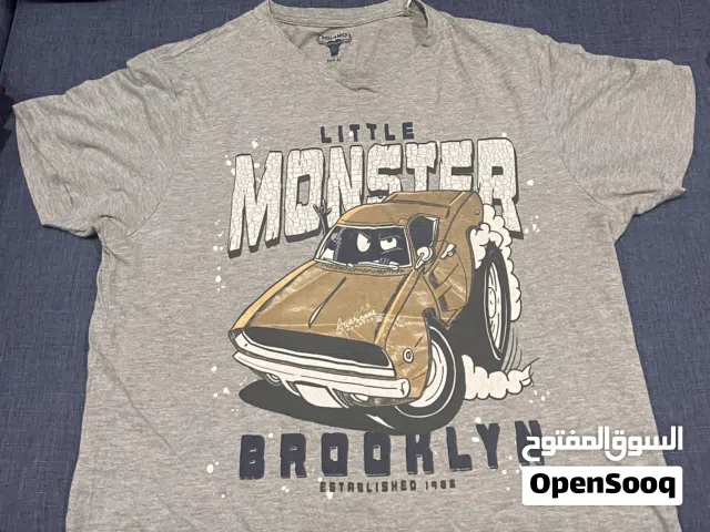 للبيع فنايل حجم وسط نظيفه ب 500 فلس