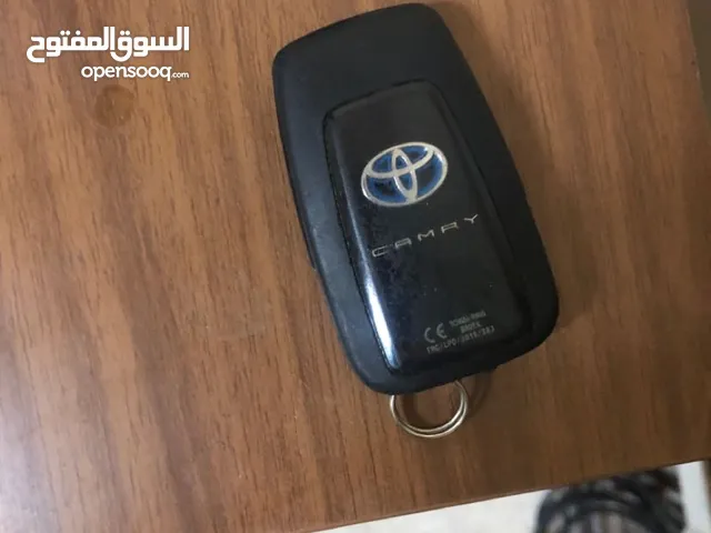 مفتاح ريموت سياره كامري هايبرد موديل 2020 حق الوكاله نظيف جدا التوقع يركب من موديل 2019 إلى 2023
