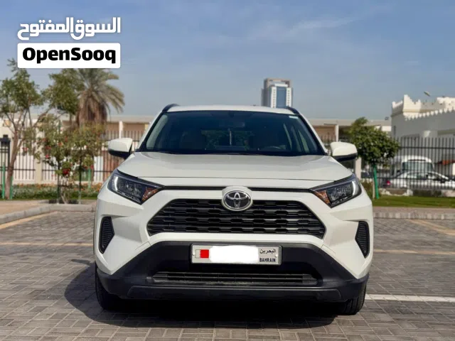 TOYOTA RAV-4 LOW -MILAGE