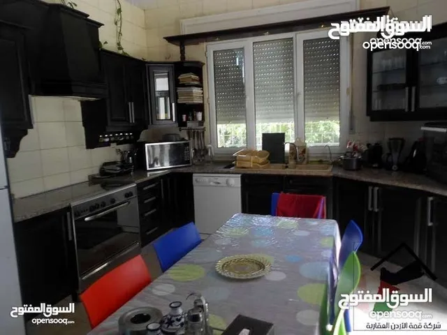 420m2 4 Bedrooms Villa for Sale in Amman Daheit Al Rasheed