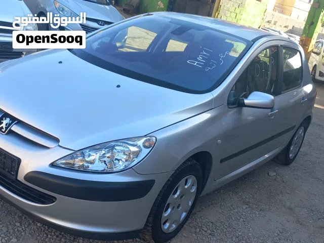 2003 بيجو 307 CC