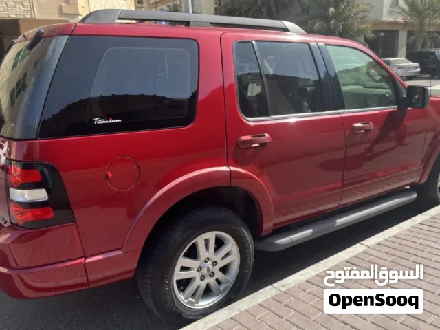 2010 Ford Explorer Base