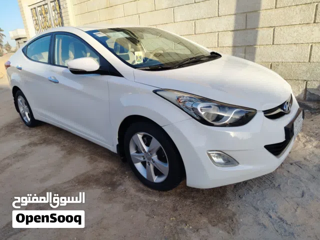 سلام عليكم سياره الانترا خليجي مديل 2012 سياره مكفوله من الضربه